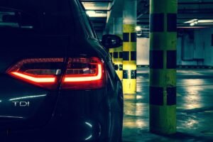 VTC : votre place de parking la nuit change tout pour l'assurance vol