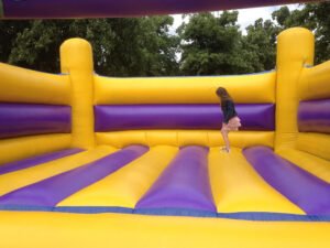 gonflable avec enfant